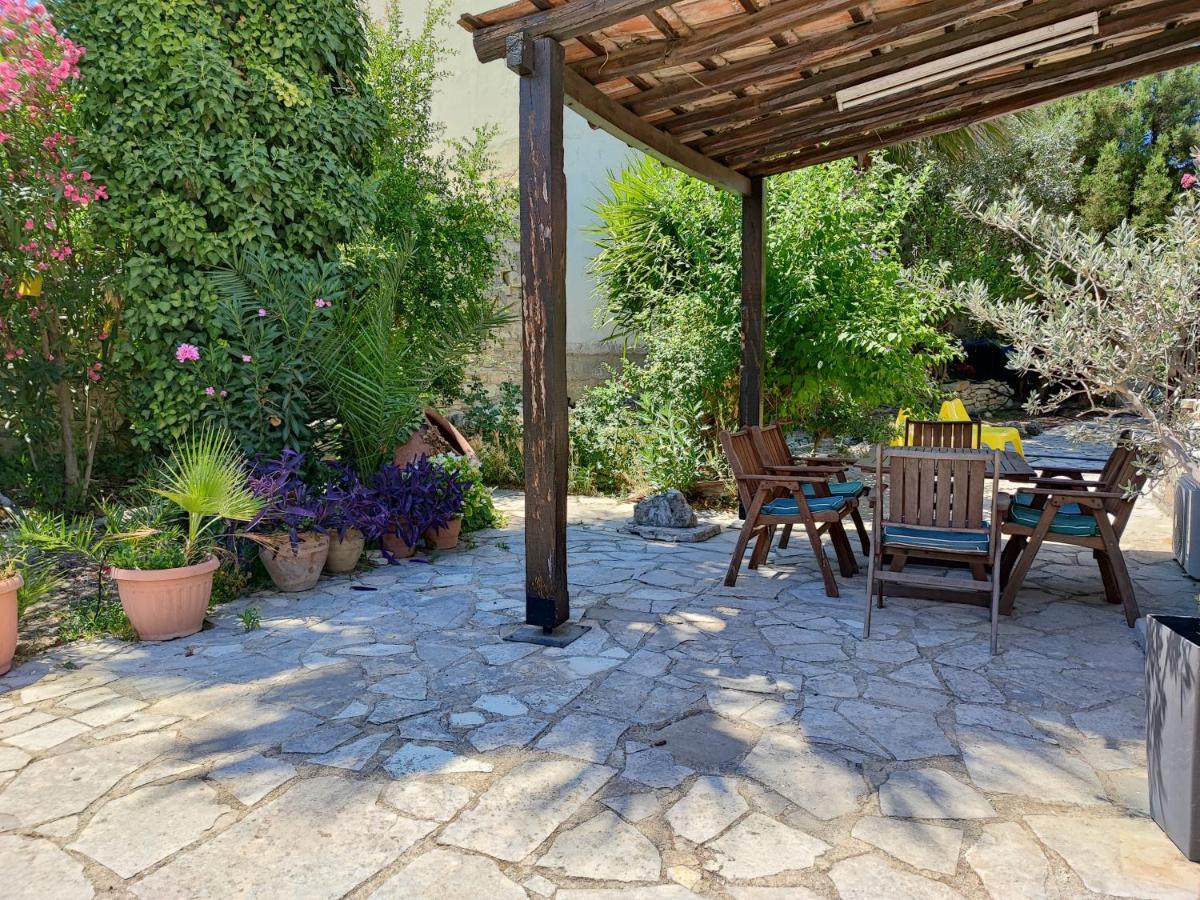 Liakoto Guest House Panayia Екстериор снимка