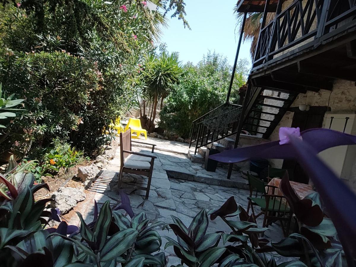 Liakoto Guest House Panayia Екстериор снимка