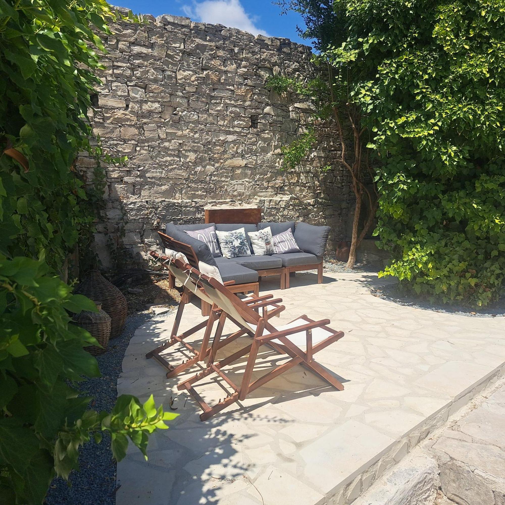 Liakoto Guest House Panayia Екстериор снимка